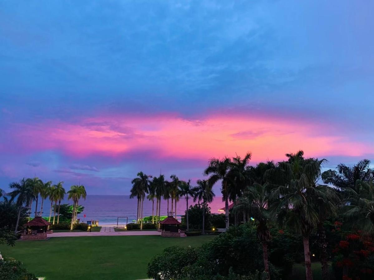 Summer Tree Inn Sanya Bagian luar foto