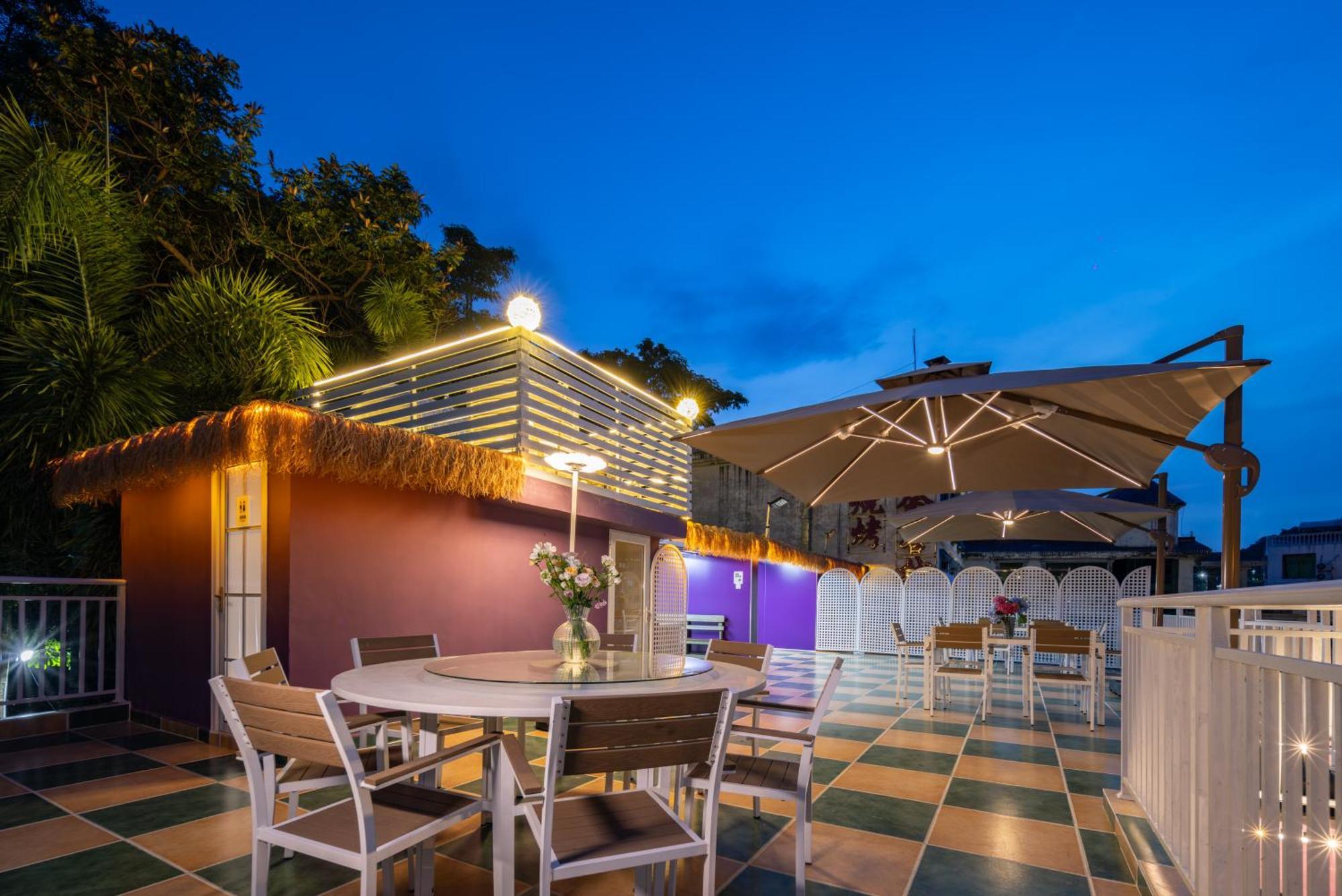 Summer Tree Inn Sanya Bagian luar foto