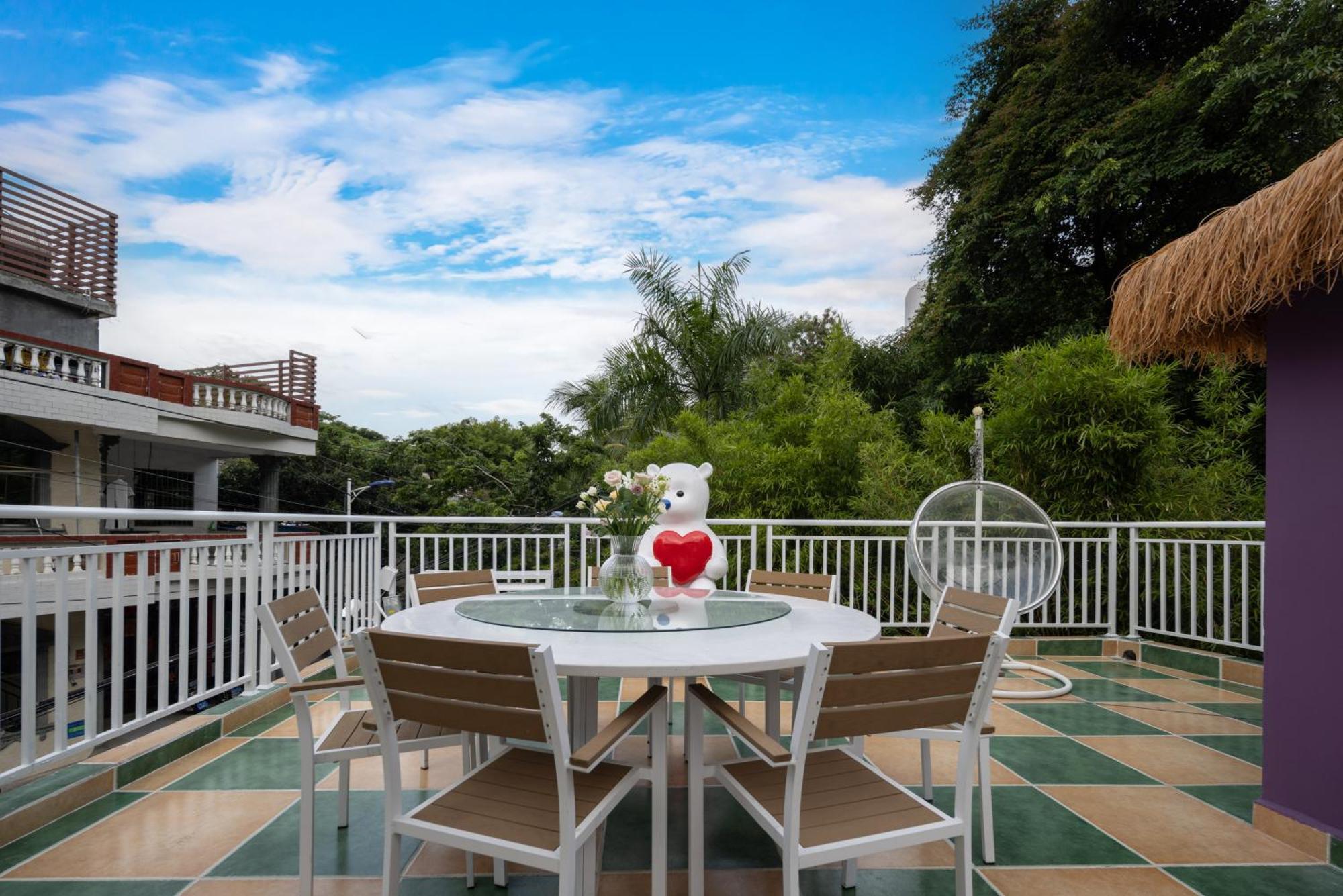 Summer Tree Inn Sanya Bagian luar foto