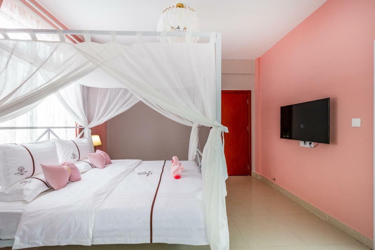 Summer Tree Inn Sanya Bagian luar foto